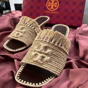 ELEANOR RAFFIA LOW HEEL Size 8M